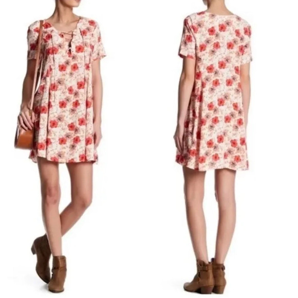 Astr The Label Hibiscus Floral Lace-Up Shift Dress size medium - Picture 1 of 7